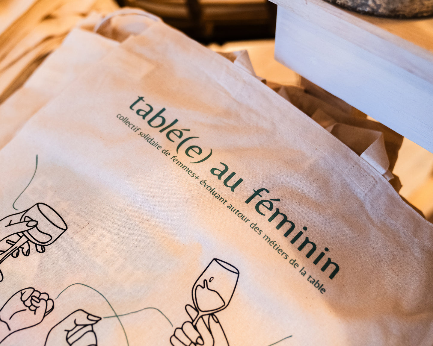 Tote bag
